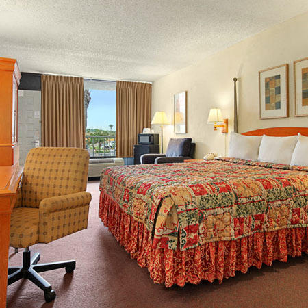 Express Inn & Suites Clearwater Pinellas Park Quarto foto